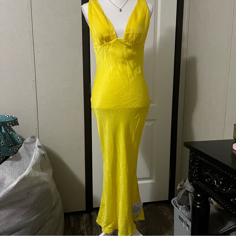 ASOS Yellow Backless Dress - Picture 6 of 6